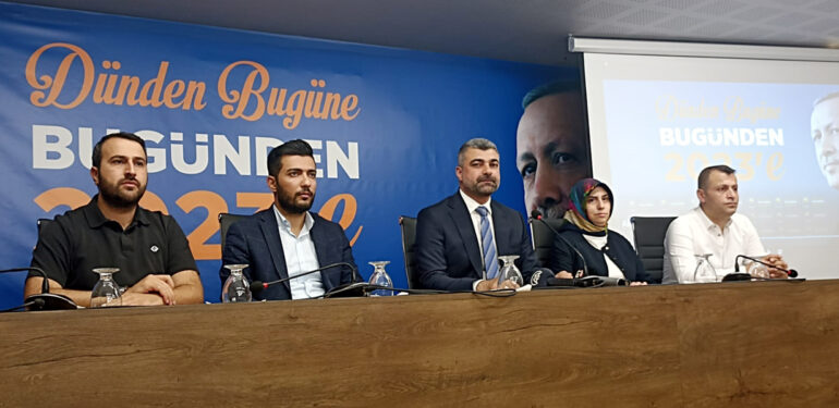 Ak Parti’den ‘Dünden Bugüne-Bugünden 2023’e’ tanıtımı