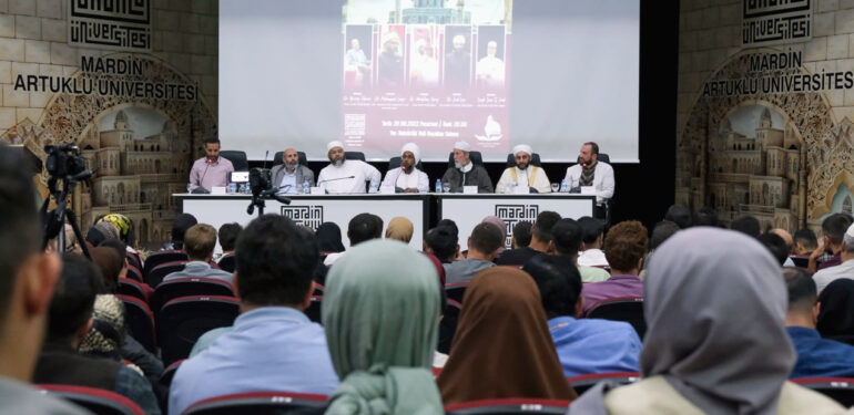 Mardin’de ‘Beytulmakdis Konuşmaları’ Yapıldı