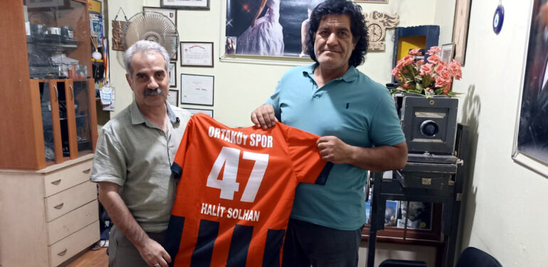 Ortaköyspor’un gençleri idman için saha istiyor