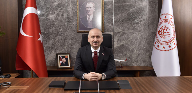 Ulaştırma Bakanı Kızıltepe’ye Geliyor