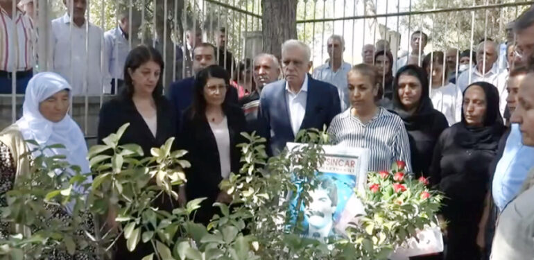 Mehmet Sincar mezarı başında anıldı