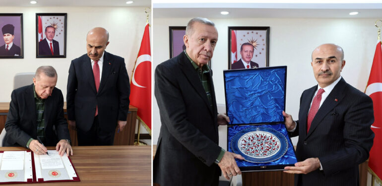 Cumhurbaşkanı Erdoğan Mardin Valiliğini Ziyaret Etti