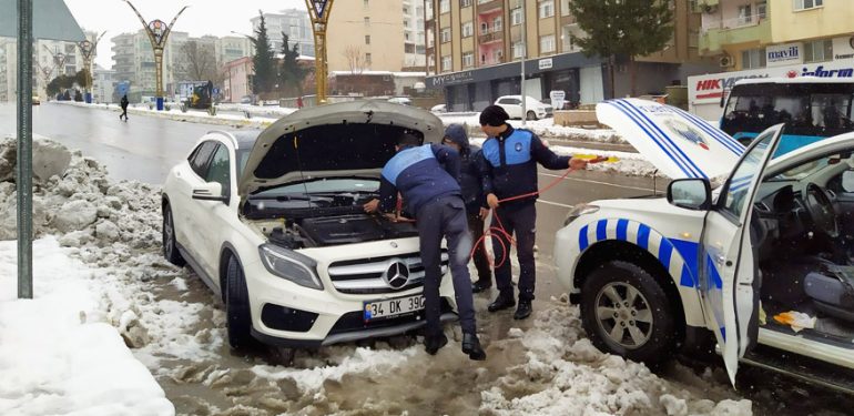 Zabıta ekipleri vatandaşın hizmetinde