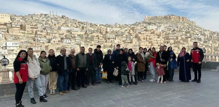 Depremzedeler Turizm Fakültesi Rehberliğinde Mardin’i Gezdi