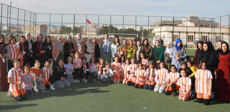 Kaymakam Cıdıroğlu Kadınlarla Yeşil Sahada Buluştu