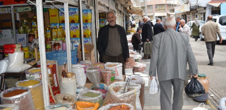 Kızıltepe Çarşı pazarında Ramazan telaşı