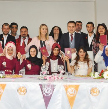 Kızıltepe de 8 Mart'ta 8 çifte nikâh kıyıldı-1