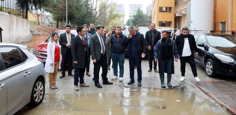 Kızıltepe’de etkili olan sağanak yağış sele neden oldu