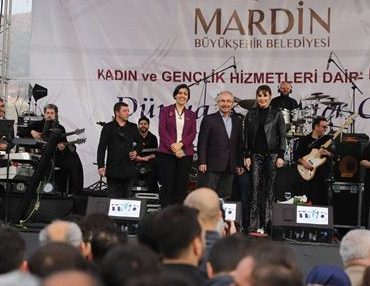 Mardinde Funda Arar Rüzgarı Esti-