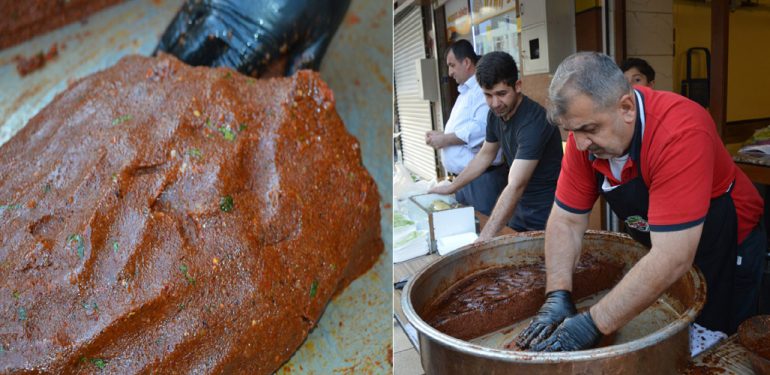 Kızıltepe’de çiğköftecilerde ramazan yoğunluğu