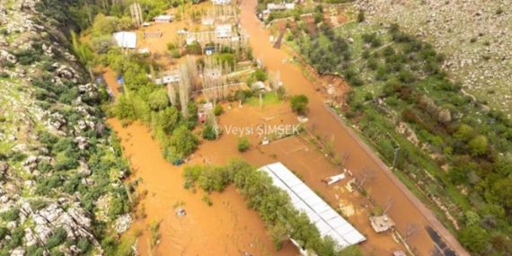 Nusaybin Beyazsu Mesire alanında su taşkını