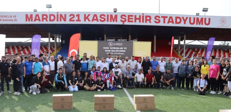 Mardin’de 95 spor kulübüne malzeme desteği verildi