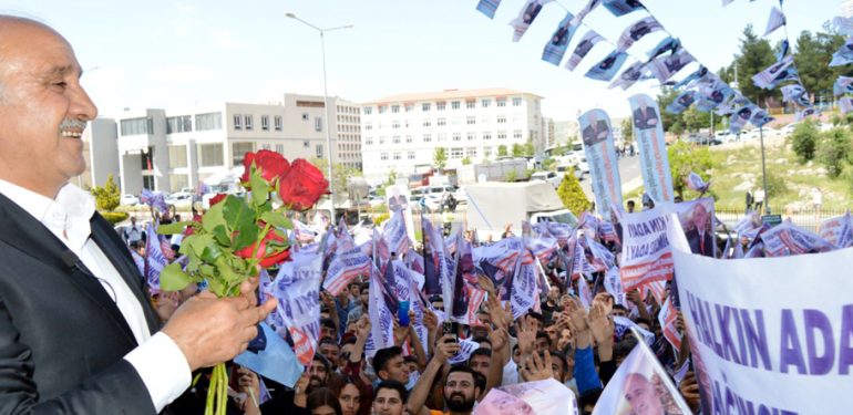 Kahraman’dan teşekkür mesajı