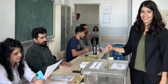 Yeşil Sol Parti Milletvekili Güneş oyunu Artuklu’da kullandı