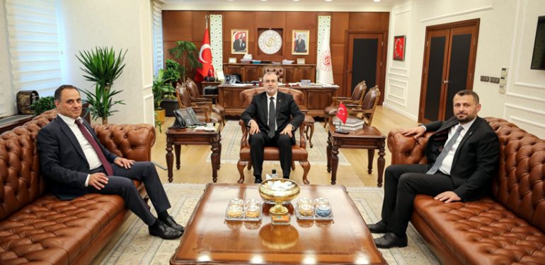AK Parti Mardin il başkanı Alma’dan Bakan Işıkhan’a ziyaret