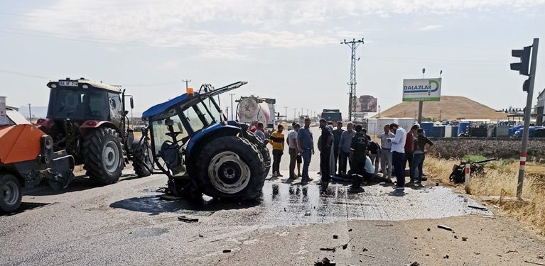 Kızıltepe’de TIR’ın çarptığı traktör ikiye bölündü