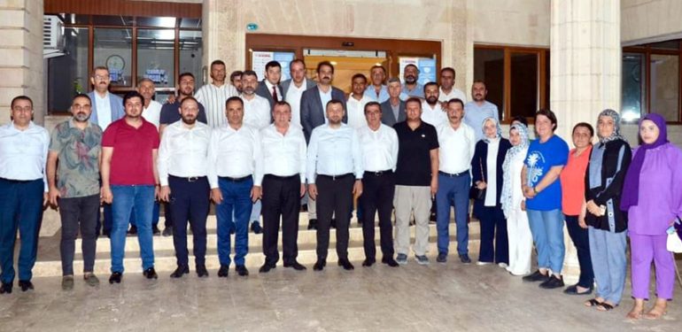 Ak Parti Mardin Heyeti İlçelere Çıkarma Yaptı