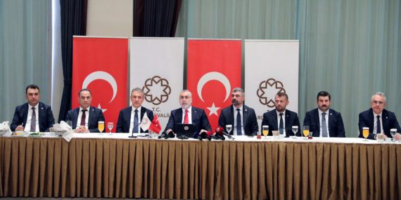 Bakan Işıkhan’dan şehir stadyum müjdesi