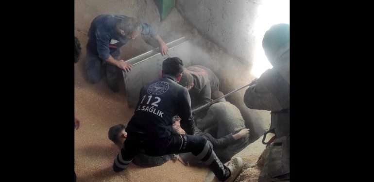 Buğday silosuna düşen genç feci şekilde can verdi!