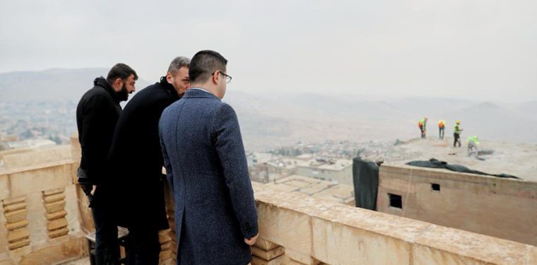 Mardin’de betonarme binaların yıkımına devam ediliyor