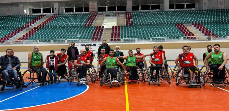 Engelli Basketçiler devreyi yenilgisiz lider tamamladı