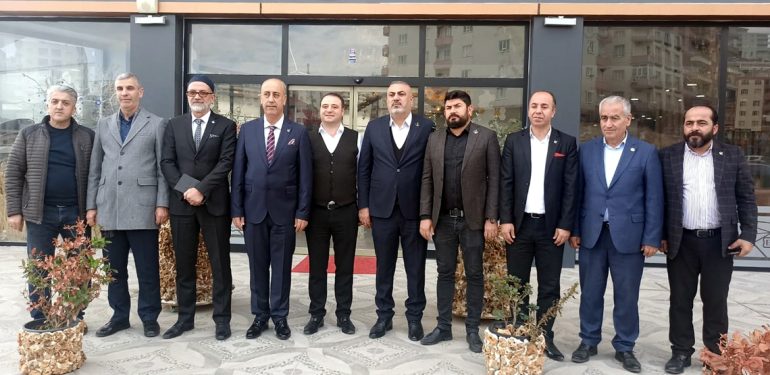 Yeniden Refah Partisi basın ile bir araya geldi