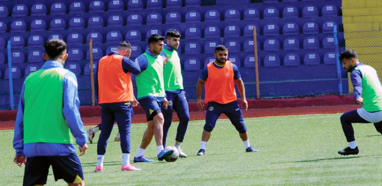 Kızıltepe 47 Spor, Mazıdağı 1937 Spor maçına hazırlanıyor