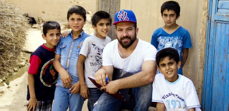 İmkansızklar içinde belgesel çekip Mardin ile Kızıltepe’yi tanıtıyor