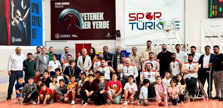 Kızıltepe Engelliler Birliği yarı final ilk maçını 59-40 kazandı