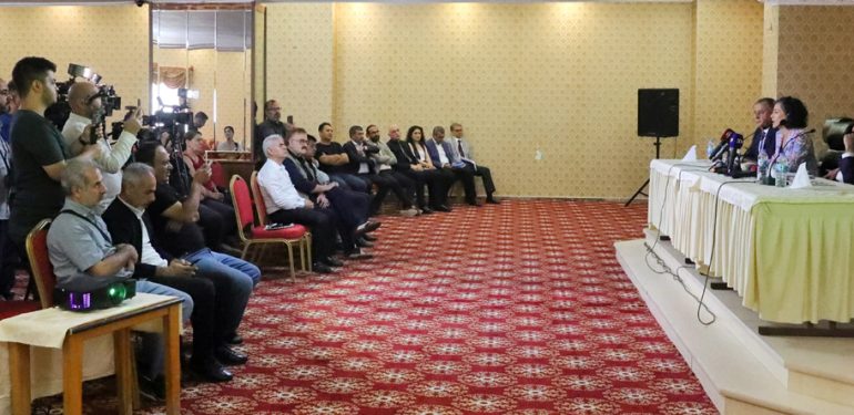 ‘Taşınmazların iadesi için hukuki süreç başlatılacak’