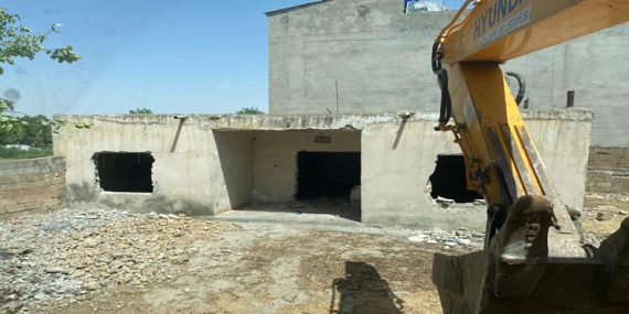 Kızıltepe’de metruk evlerin yıkımına devam ediliyor