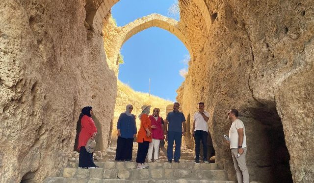 Özcoşar: Mardin Kalesi Kazıları Şehrimize Büyük Değer Katacak
