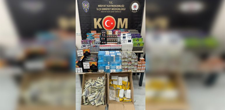 Yüklü miktarda kaçak ürün ele geçirildi