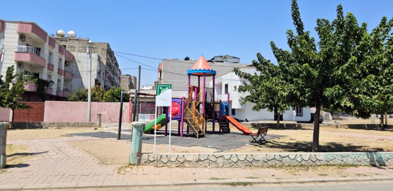 Parkın oturma bankları çalındı!