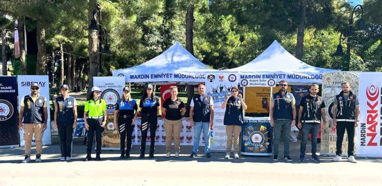 Gençler için “El Ele Güvenli Geleceğe Projesi” Bilgilendirme Standı Açıldı