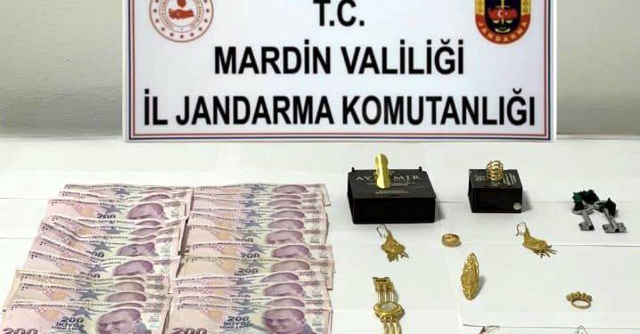JASAT dedektifleri Bohçacı kılığındaki hırsızları suçüstü yakaladı