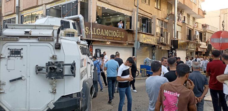 Silahlı kavgada ağır yaralanan kişi hayatını kaybetti