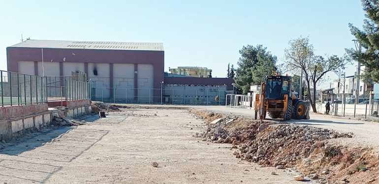 Kızıltepe stadyumunda tribün çalışmasına başlandı