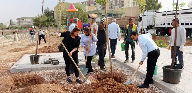 Kızıltepe’de Park Yenileme çalışmaları devam ediyor