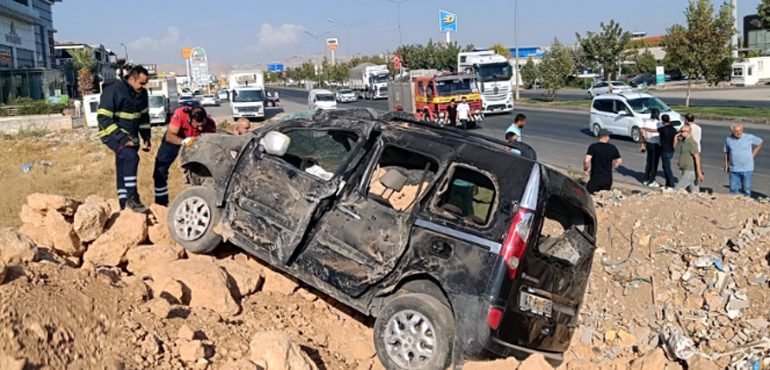 Kızıltepe-Mardin yolunda kaza:1 Yaralı