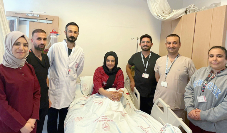 Mardin Tıp Fakültesinde ilk kez Primer tamir tekniği başarıyla gerçekleştirildi