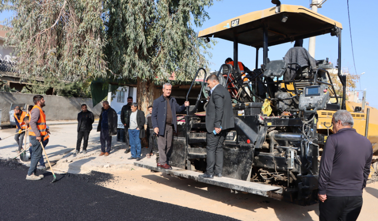 Kızıltepe Belediyesi 12 bin metrekarelik yolda asfalt çalışması başlattı