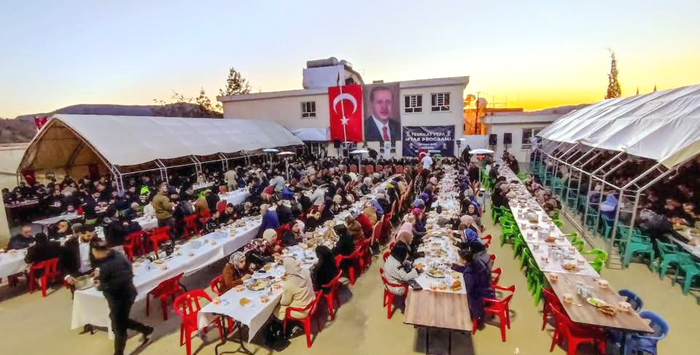 AK Parti Mardin Teşkilatı “Vefa” İftarında bir araya geldi