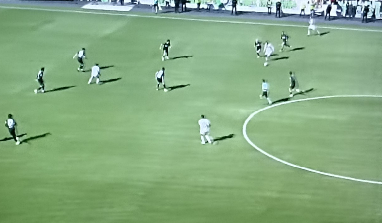 Mardin öne geçtiği maçta galibiyeti ve liderliği koruyamadı :1-1