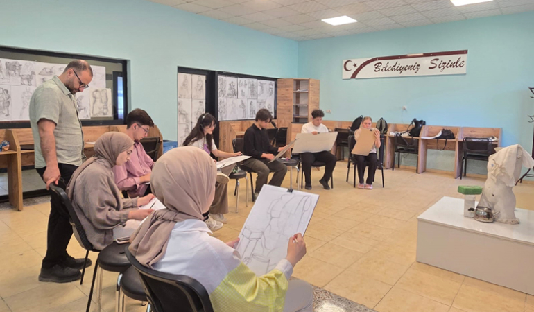 Görsel Sanatlar Sınavına Hazırlık Kursu Devam Ediyor