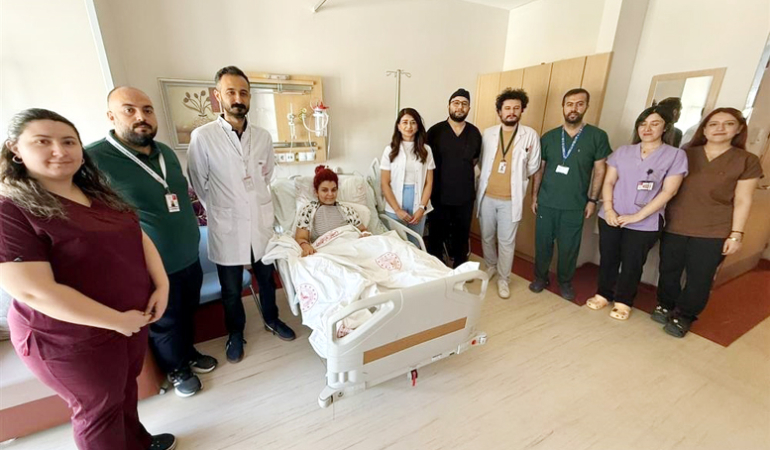Hayati kemiği kırılan kişi kritik ameliyatla sağlığına kavuştu
