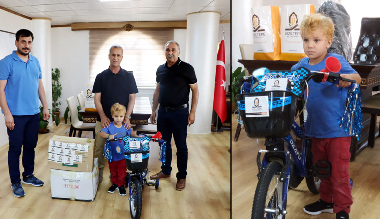 Belediye, çevre bilinciyle hareket eden minik çocuğu ödüllendirdi