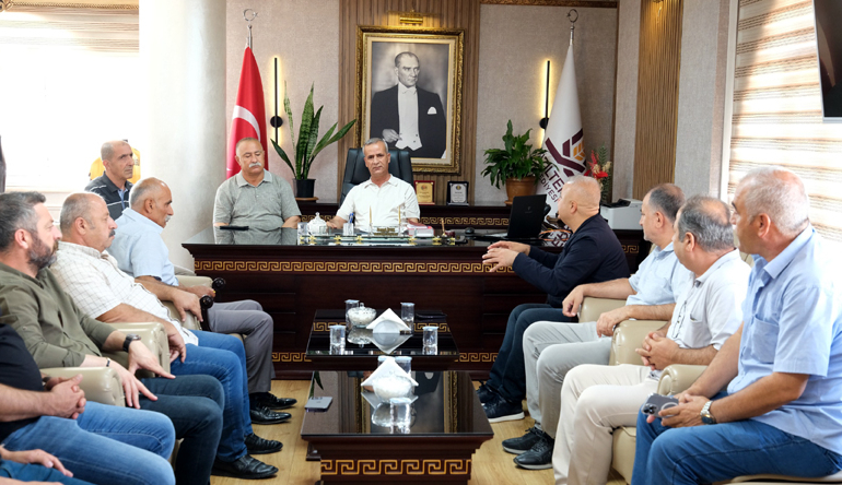 Belediye Başkanı İpek, Galericiler Sitesi Temsilcilerini Ağırladı