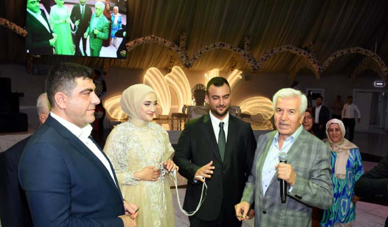 Demir ile Balamir Ailesi’nin mutlu günü