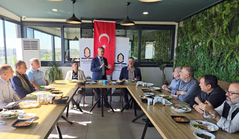 Belediye Başkanı İpek, Basın Mensuplarıyla Bir Araya Geldi